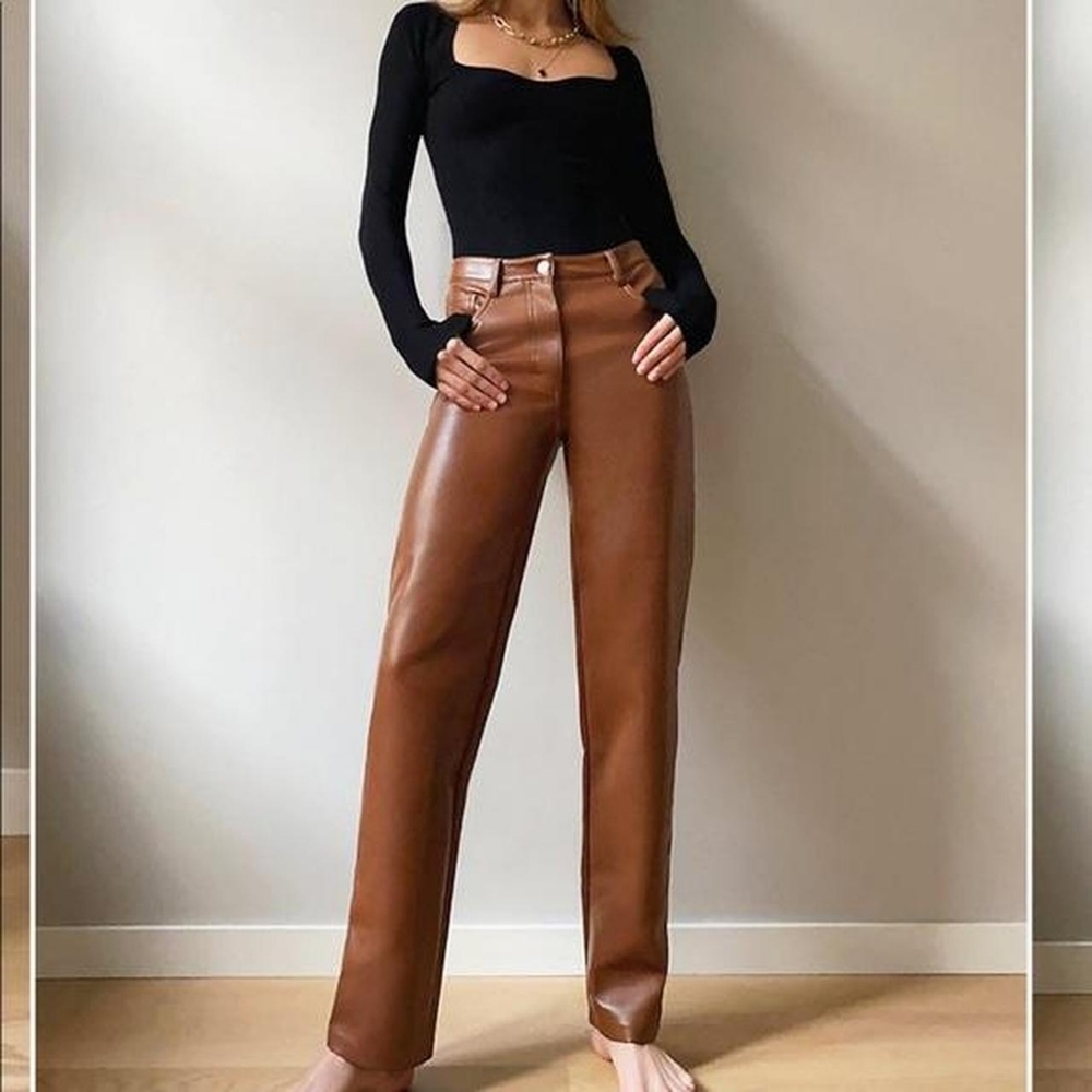 NWOT Aritzia Wilfred Melina Vegan Leather Pants Straight Leg Brown Size 6